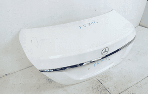 Mercedes W205 205 c-klasa klapa bagażnika tył tylna 2
