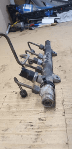 Listwa wtryskowa wtryski Renault Espace IV 1.9 DCI 7700114017 0445214024 3