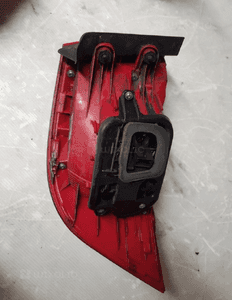 Passat B7 kombi lampa praw a prawy tył 3AF945096E 3