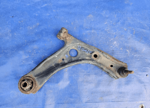 Toyota AYGO II 14-22 wahacz prawy