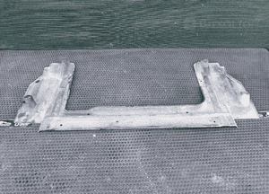 Osłona 4B0825215B Pampers Dolna Belki Zawieszenia Tyl Tylna Audi A6 C5 11