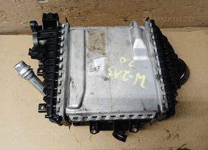 Intercooler chłodnica intercoolera Mercedes E-Klasa W213 2.0 CDI A6540900100 4