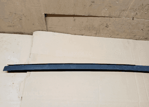 Listwa szyby czołowej lewy przód Renault Clio III 8200699926 2