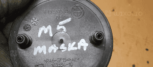 Znaczek emblemat logo przód BMW M5 G30 F90 8132375 5