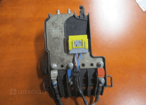 BEZPIECZNIK AKUMULATORA KLEMA 308 9663704680 3