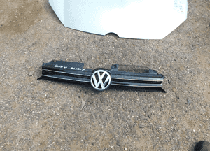 golf VI grill nr A40318 WYSYŁKA 1