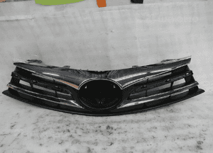 Toyota corolla E16 lift atrapa grill 1