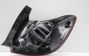 Lampa tylna lewa Dacia Sandero II 3