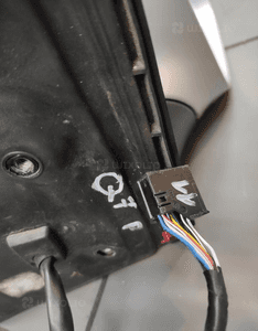 Audi Q7 4L lift lusterko prawe 11PIN LX7W oryginał bardzo ładne 11
