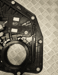 FORD KUGA MK3 PODNOŚNIK SZYBY PRAWA TYLNA 4