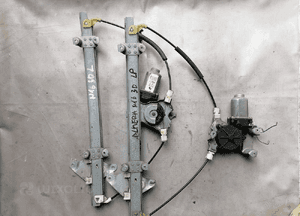 Podnośnik szyby lewy przód Nissan Almera N16 3D 1