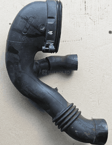 BMW E60 E61 2.0 D Rura wąż powietrza 7790552 3