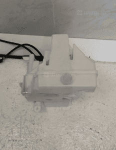 JAGUAR I-PACE X590 ZBIORNIK PŁYNU DO SPRYSKIWACZY SZYBY PRZEDNIEJ CZOŁOWEJ POMPKA 13