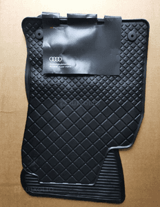 Dywaniki gumowe Audi A6 4B1061501C przód 3