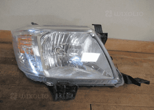 Lampa przednia przód prawa toyota hilux vii 7 lift 2013-2015 rok 1