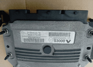 Renault Megane Scenic II 1.6 16V komputer silnika  8200298457 8200242405 8200321263 2