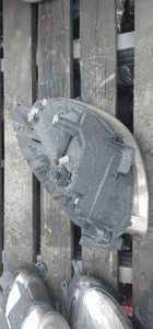 Przod przednia lampa prawa citroen xsara picasso 5