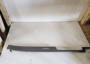 listwa deski audi a 4 b7 8e1853190