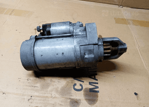 Rozrusznik starter silnika BMW M5 G30 F90 4.4 V8 8657337 1