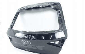 Klapa bagażnika tył audi A3 RS3 8V4 2