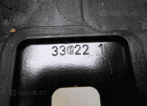 Audi Q7 4M lift mocowanie lampy wspornik ślizg lewy przód przedni 11