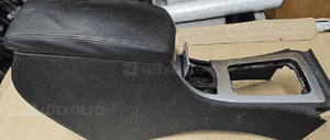 Peugeot 407 podłokietnik 6