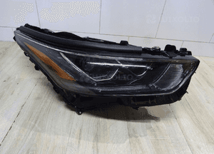 Lampa prawy przód toyota highlander 10000-8a06k 1