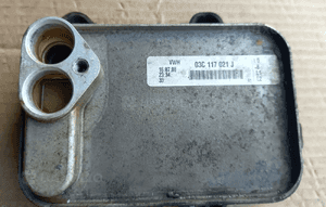VW Golf Seat Altea Audi A3  1.4 TSI TFSI chłodnica chłodniuczka oleju silnika 03C117021J