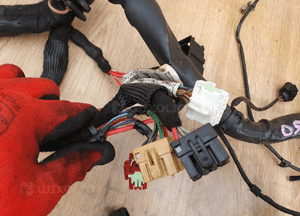 Wiazka 8E1971072NE Instalacja Silnika 2.0 FSI AWA 150KM Europa Manual Audi A4 B6 5