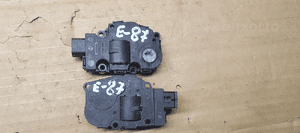 Silniczek klap nagrzewnicy BMW I E87 T946104A 1