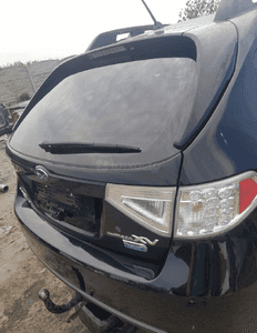 Subaru impreza xv gh klapa bagaznika w kolor kompletna 3