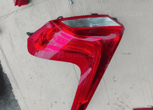 lampa prawa tył volvo v 40 led