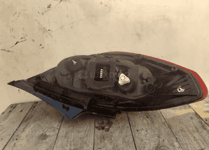 Opel corsa d 3D lampa tył tylna prawa dymiona 4
