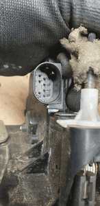 Zamek prawy przód BMW E46 Europa 8206408 4