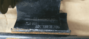 Zawias prawy tył tylny górny dolny para VW Touareg 7L0833402 3