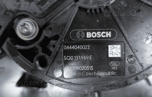 ZBIORNIK ADBLUE POMPA VW TOURAN III 5TA 2015- 5