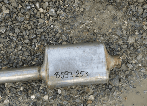 BMW X1 F48 X2 F39 WYDECH KATALIZATOR 8593253 2