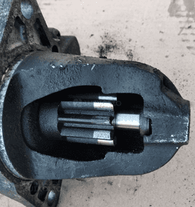 Subaru Outback Legacy IV 2.0 D rozrusznik 23300-AA620 3