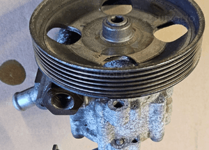 Peugeot 407 Citroen C5 1.8 2.0 16V pompa wspomagania 9654713080 1
