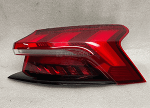 Lampa prawy tyl audi e-tron gt 4J3945092 org fv 1