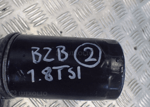 PODSTAWA FILTRA OLEJU AUDI 1.8 06J903143S RADOM 2