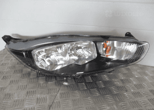 Lampa przednia przód prawa ford fiesta MK7 lift czarna 2012- 2