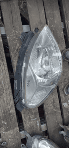 Przod przednia lampa prawa citroen xsara picasso 2