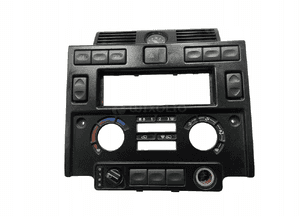 Ramka osłona deski rozdzielczej radia land rover defender 7H12-045F67 07-14 1
