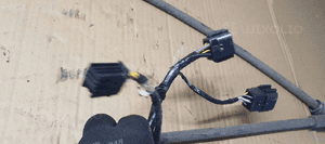 Mechanizm hamulca ręcznego elektryczny Citroen C5 III Opel Zafira 13386364 13389454 9