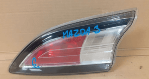 Lampa prawy  tył mazda 3 1