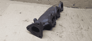 Kolektor wydechowy lewy VW Touareg 3.0 TDI 059253033P 3
