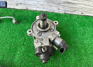 Pompa wtryskowa wtryskiwacze układ paliwowy bmw F20 F30 E90 N47 7798446 7