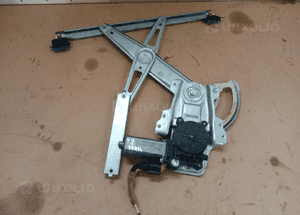 Mechanizm szyby drzwi prawy przod Toyota Yaris I 3d 2