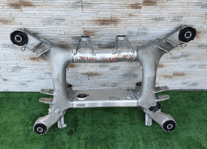 WÓZEK BELKA TYŁ BMW M5 F90 M8 F91 F92 7857057